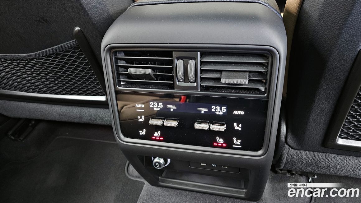 Porsche Cayenne 2025