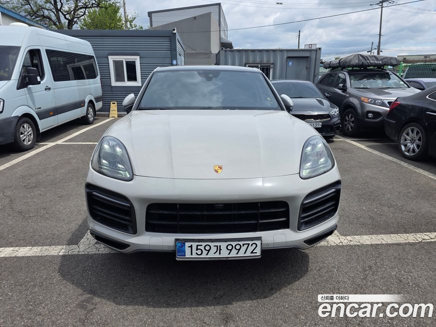 Porsche Cayenne 2021