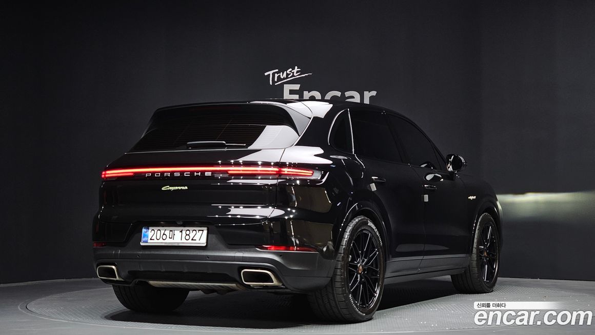 Porsche Cayenne 2025