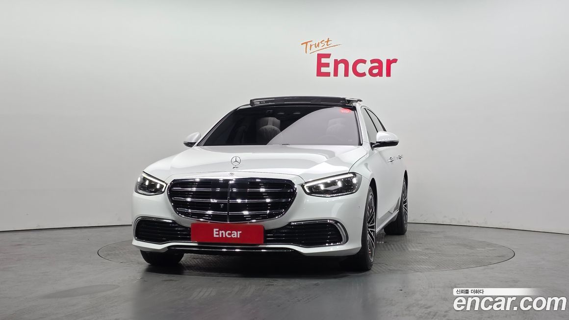 Mercedes-Benz S-Class 2024