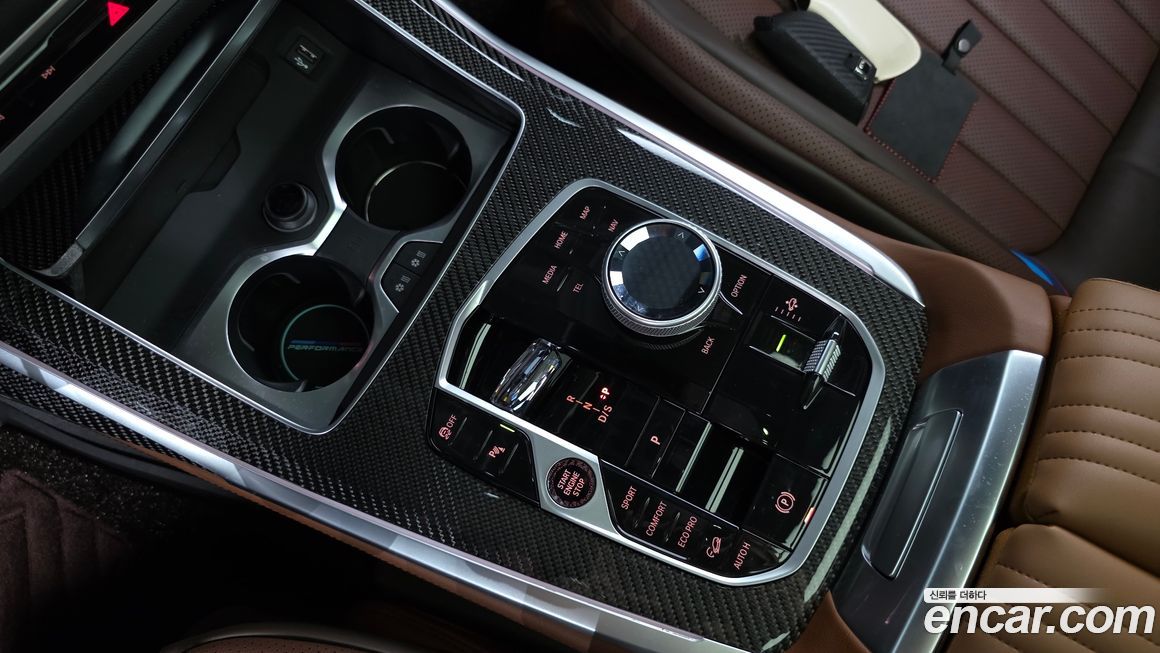 BMW X7 2025