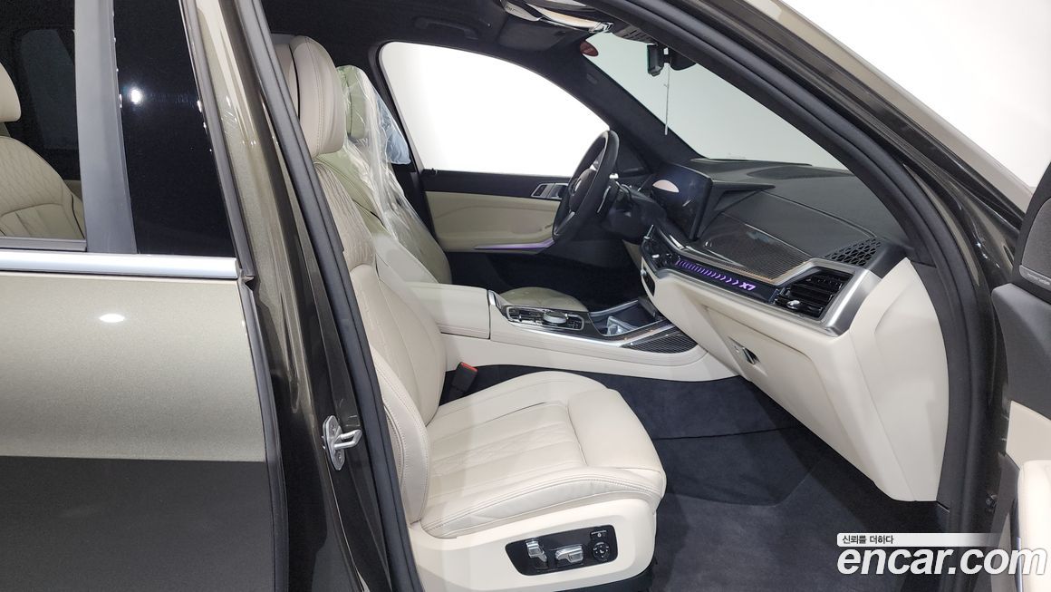 BMW X7 2025