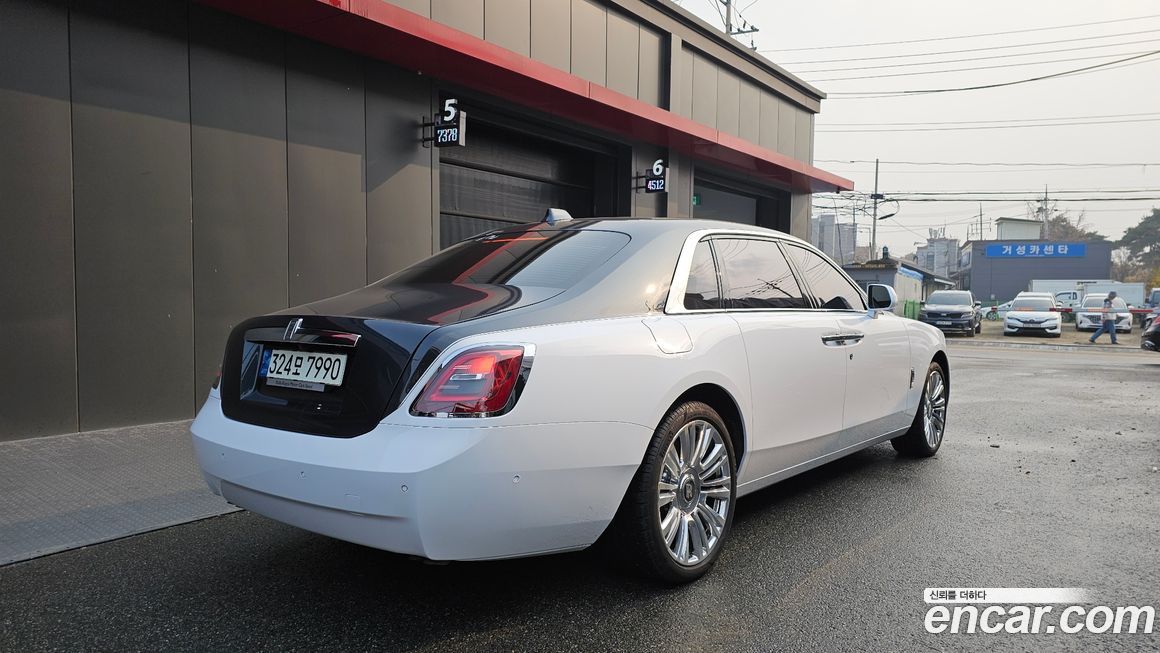 Rolls-Royce Ghost 2021