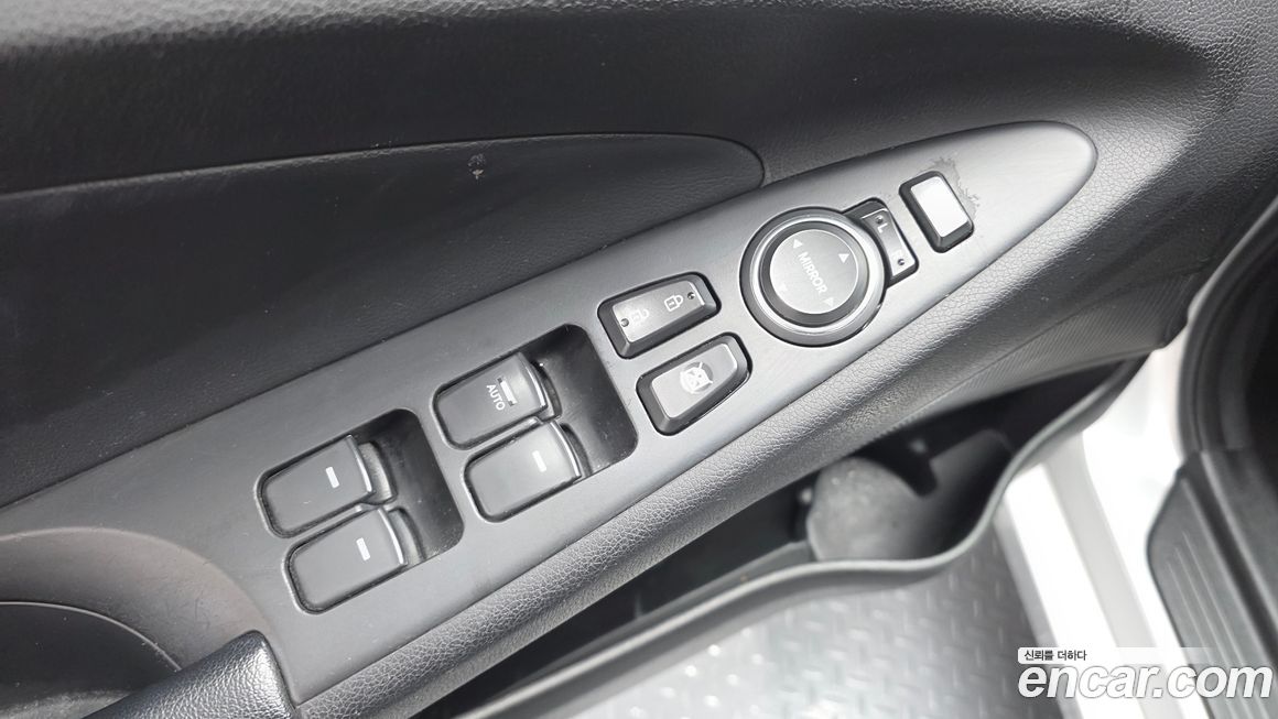 Hyundai Sonata 2013