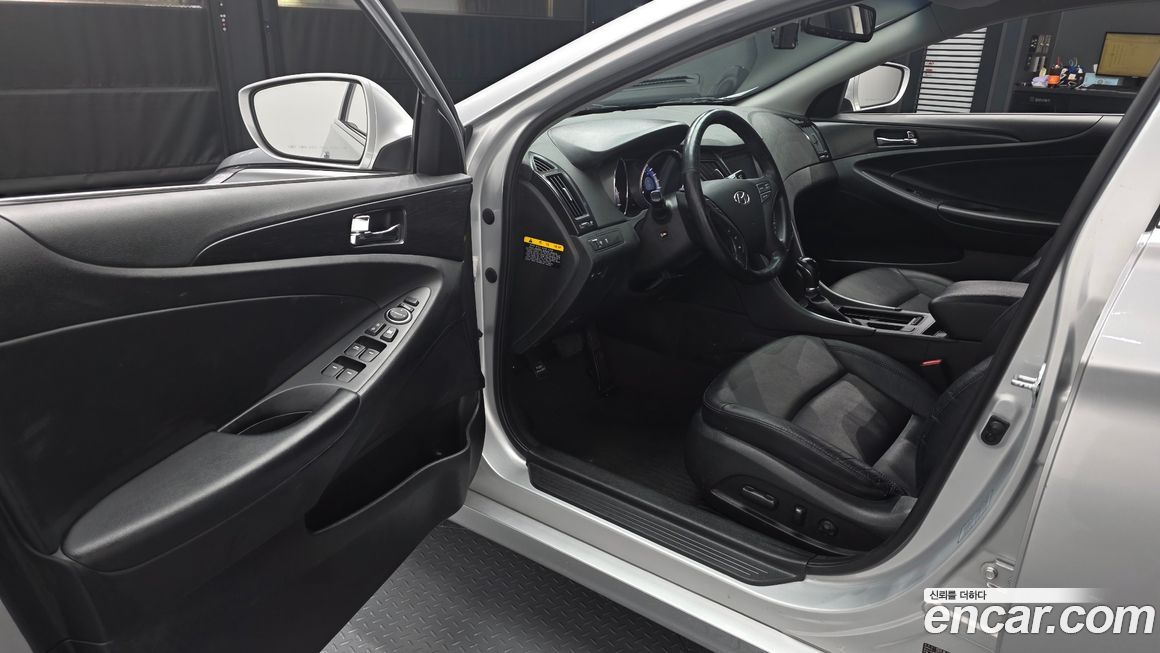 Hyundai Sonata 2013