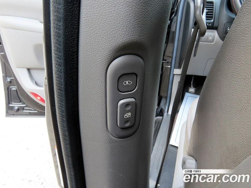 Kia Canival 2011