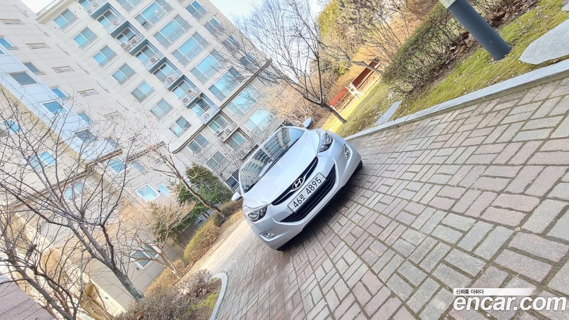 Hyundai AVANTE 2014