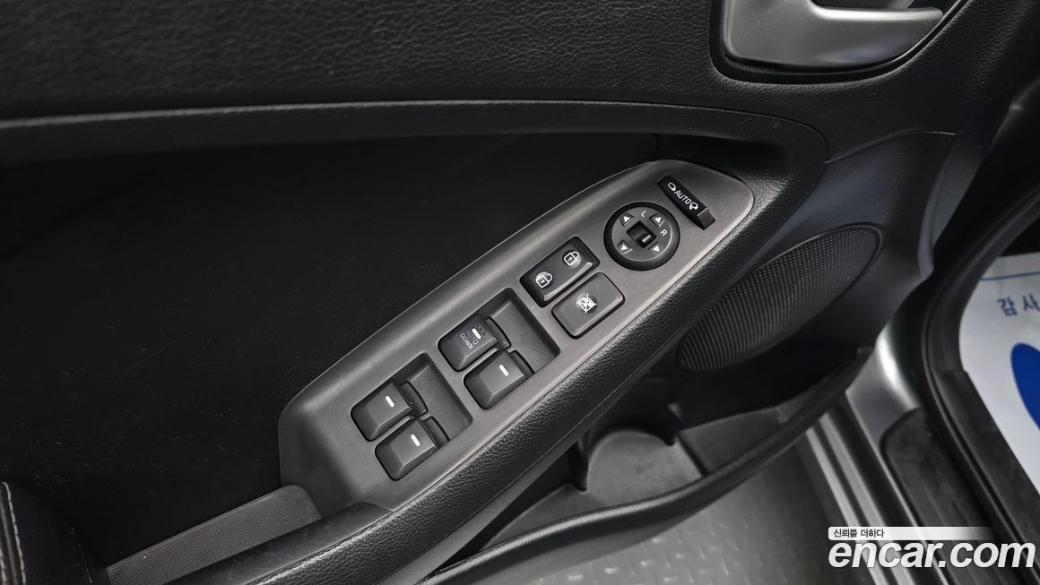 Kia K3 2016