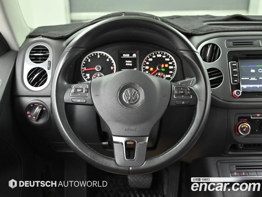 Volkswagen Tiguan 2015