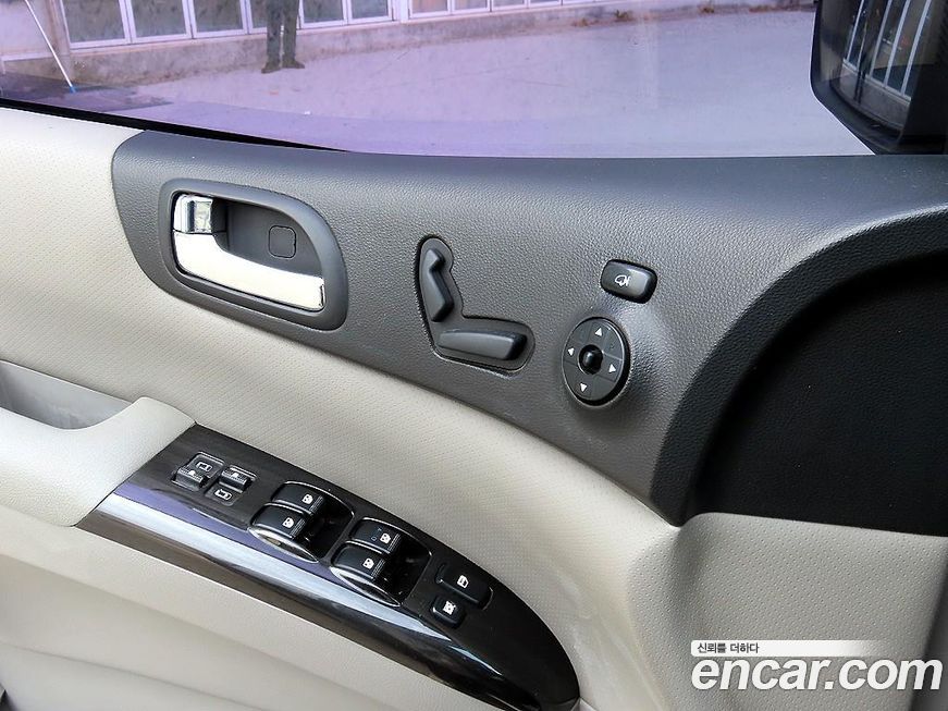 Kia Canival 2011