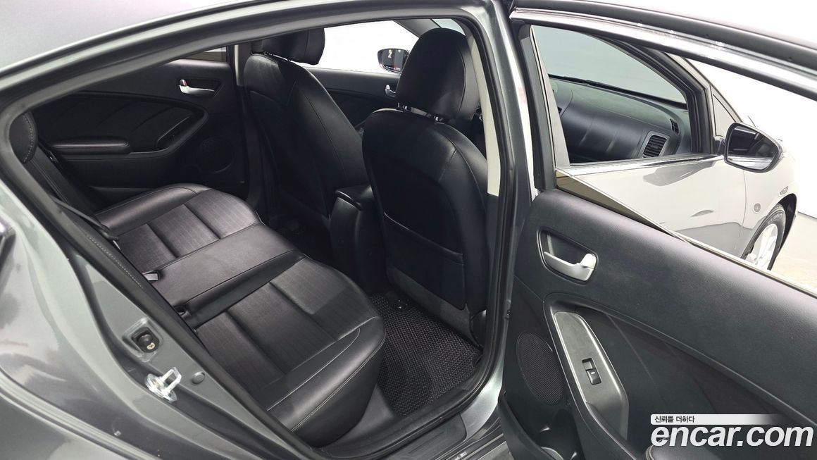 Kia K3 2016