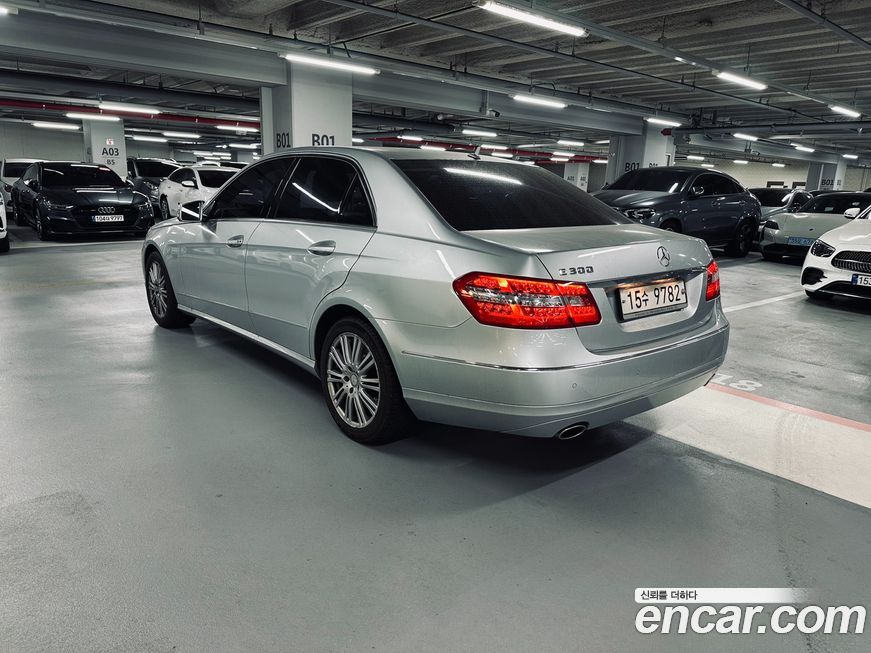 Mercedes-Benz E-Class 2010