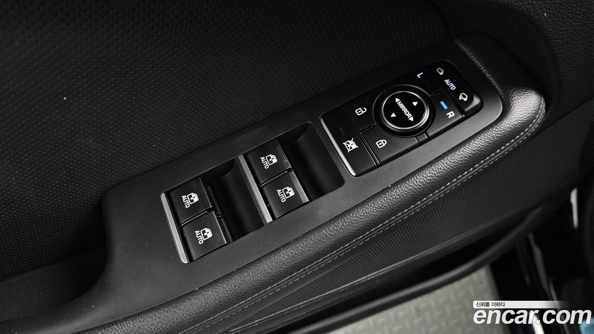 Hyundai Genesis 2015