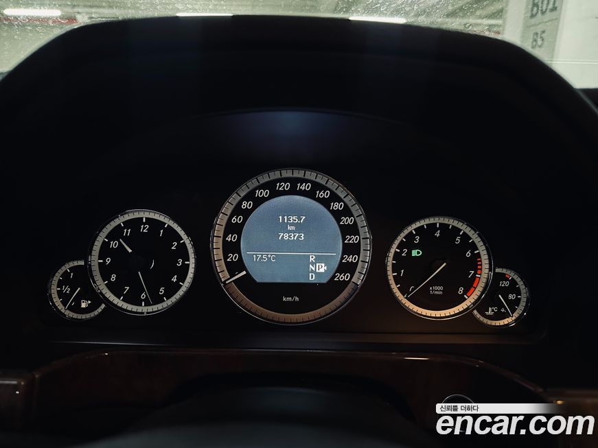 Mercedes-Benz E-Class 2010