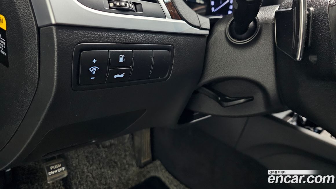 Hyundai Genesis 2015