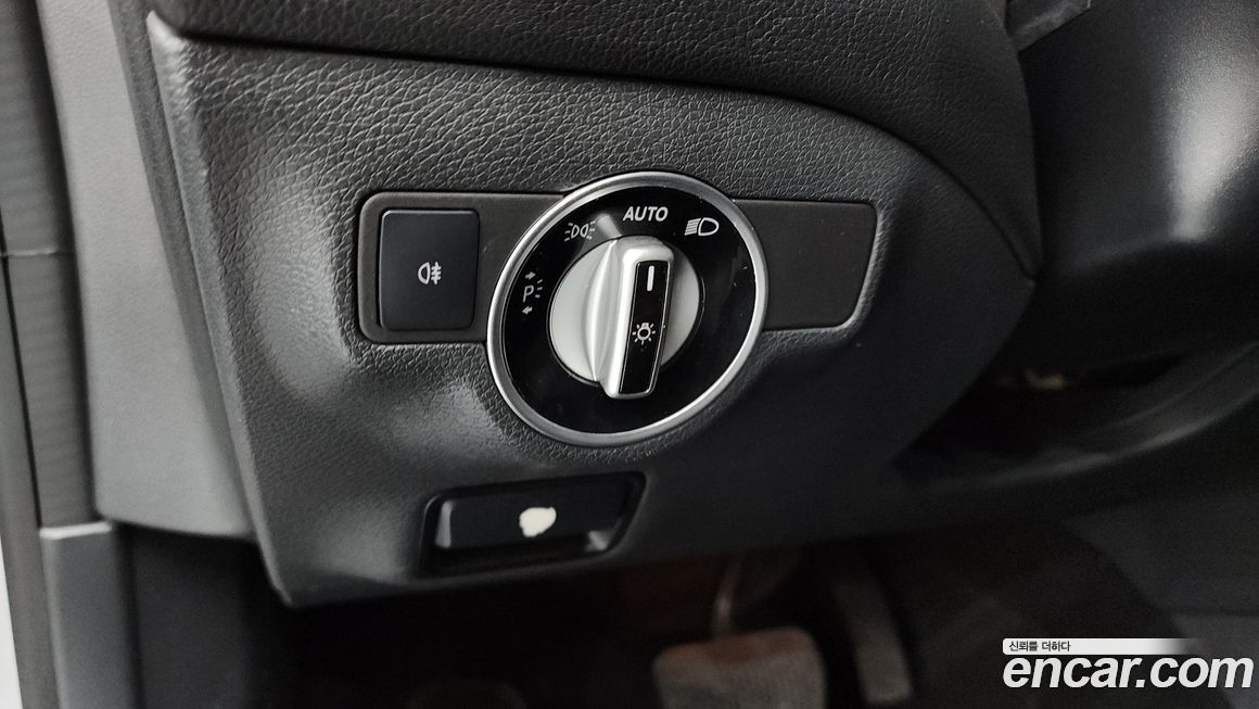 Mercedes-Benz CLA-Class 2015