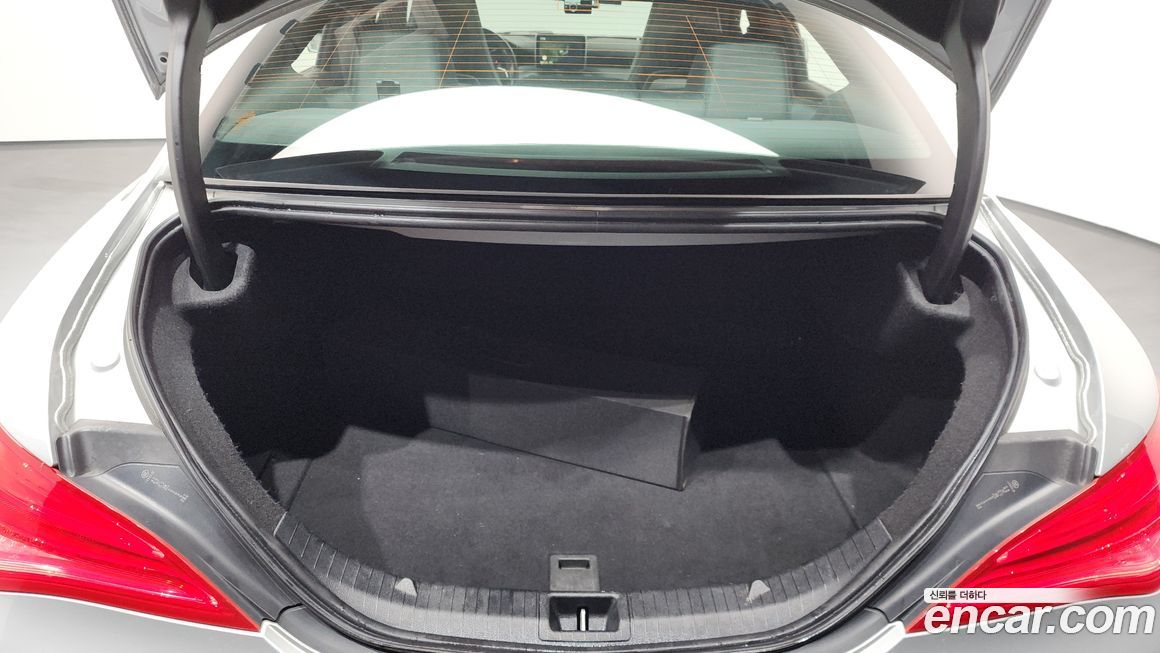 Mercedes-Benz CLA-Class 2015