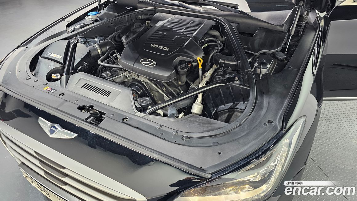 Hyundai Genesis 2015
