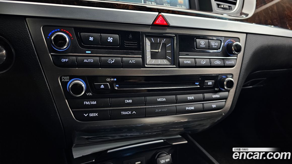 Hyundai Genesis 2015