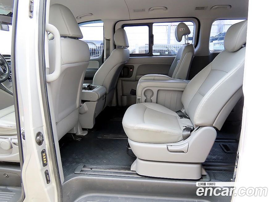 Hyundai Starex 2017
