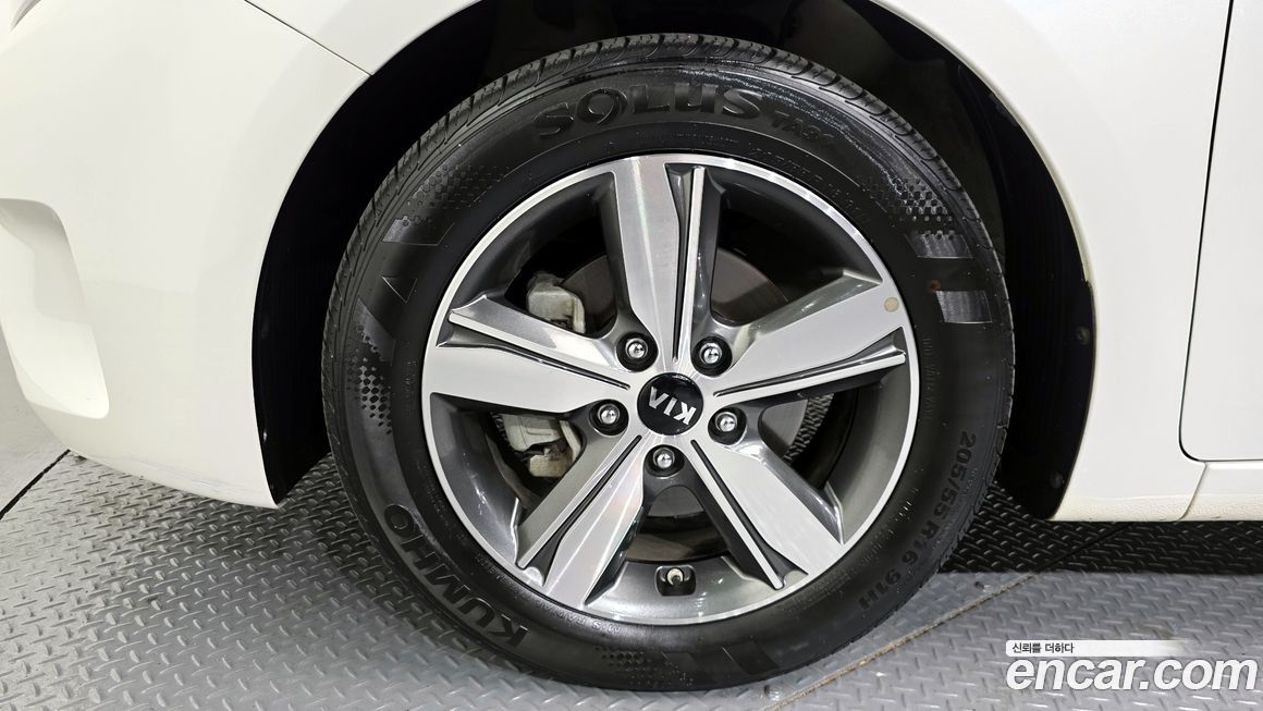 Kia K3 2018
