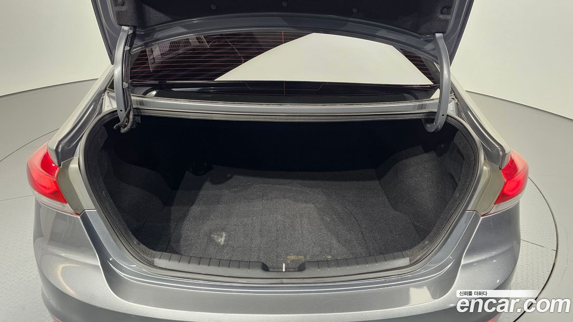 Hyundai AVANTE 2018
