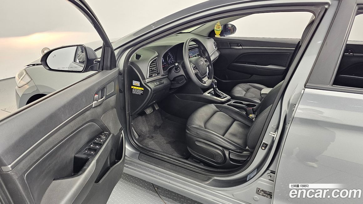 Hyundai AVANTE 2018