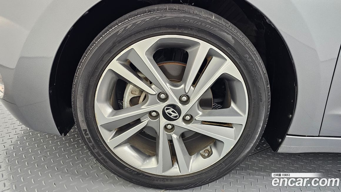Hyundai AVANTE 2018