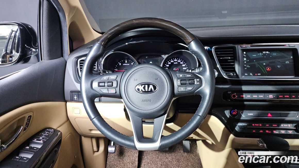 Kia Canival 2017