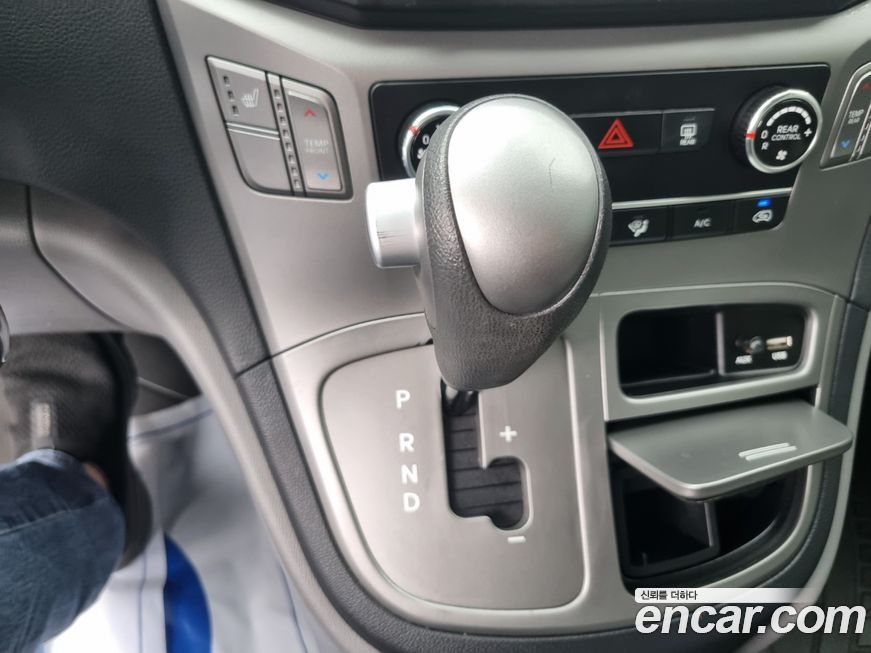 Hyundai Starex 2017