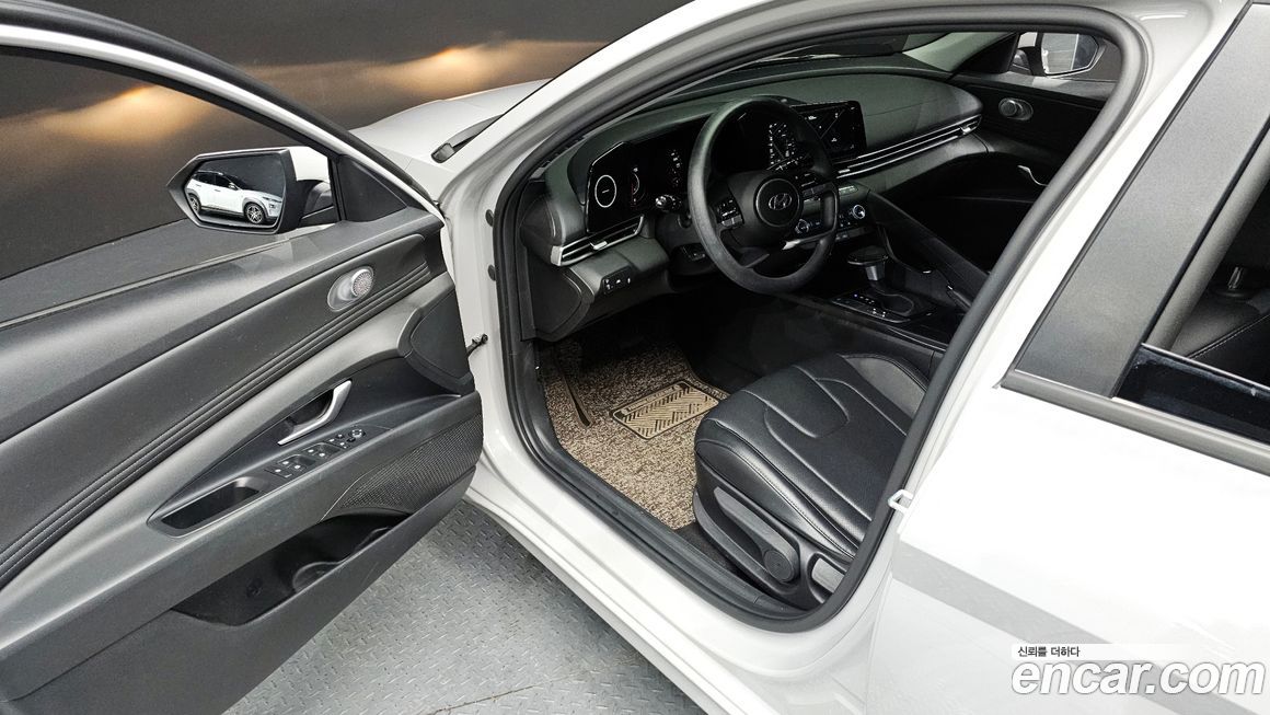 Hyundai AVANTE 2023