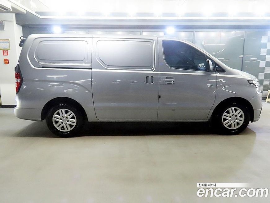 Hyundai Starex 2020
