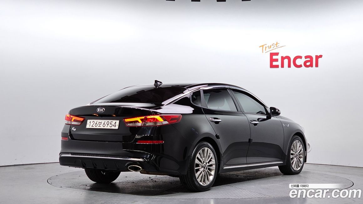 Kia K5 2019