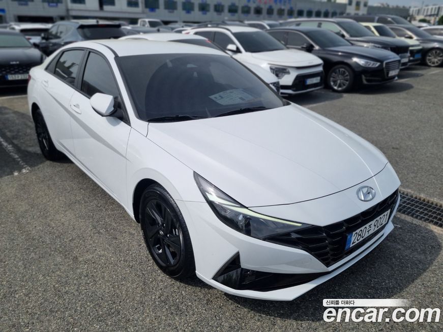 Hyundai AVANTE 2021
