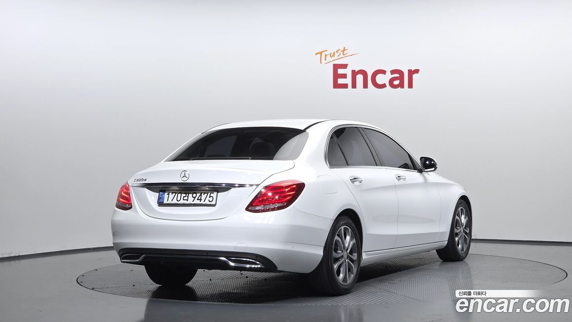 Mercedes-Benz C-Class 2017