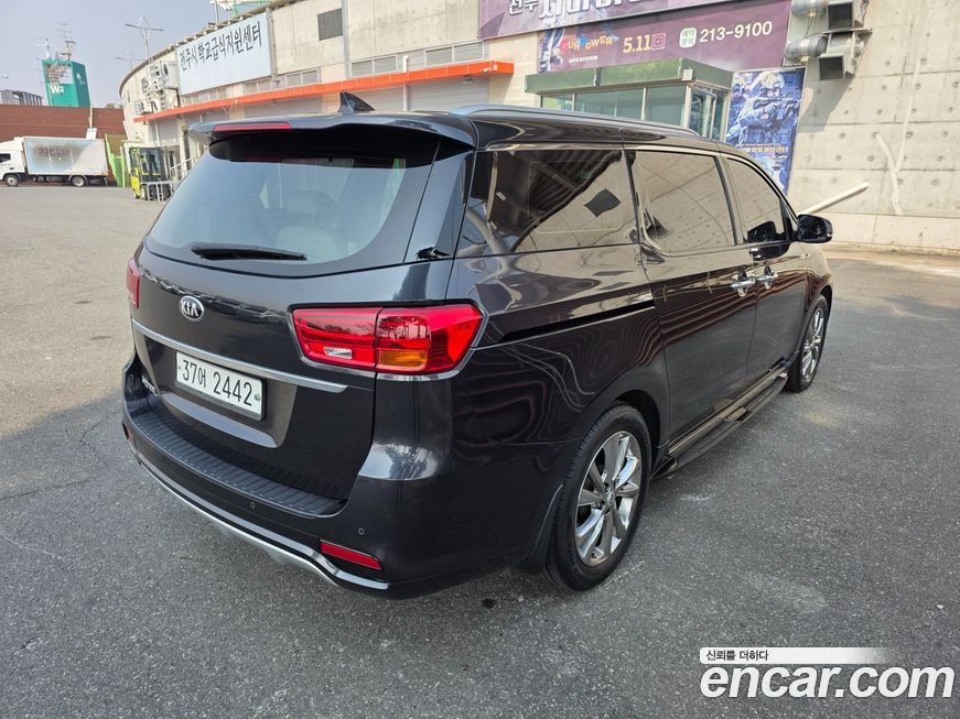 Kia Canival 2019