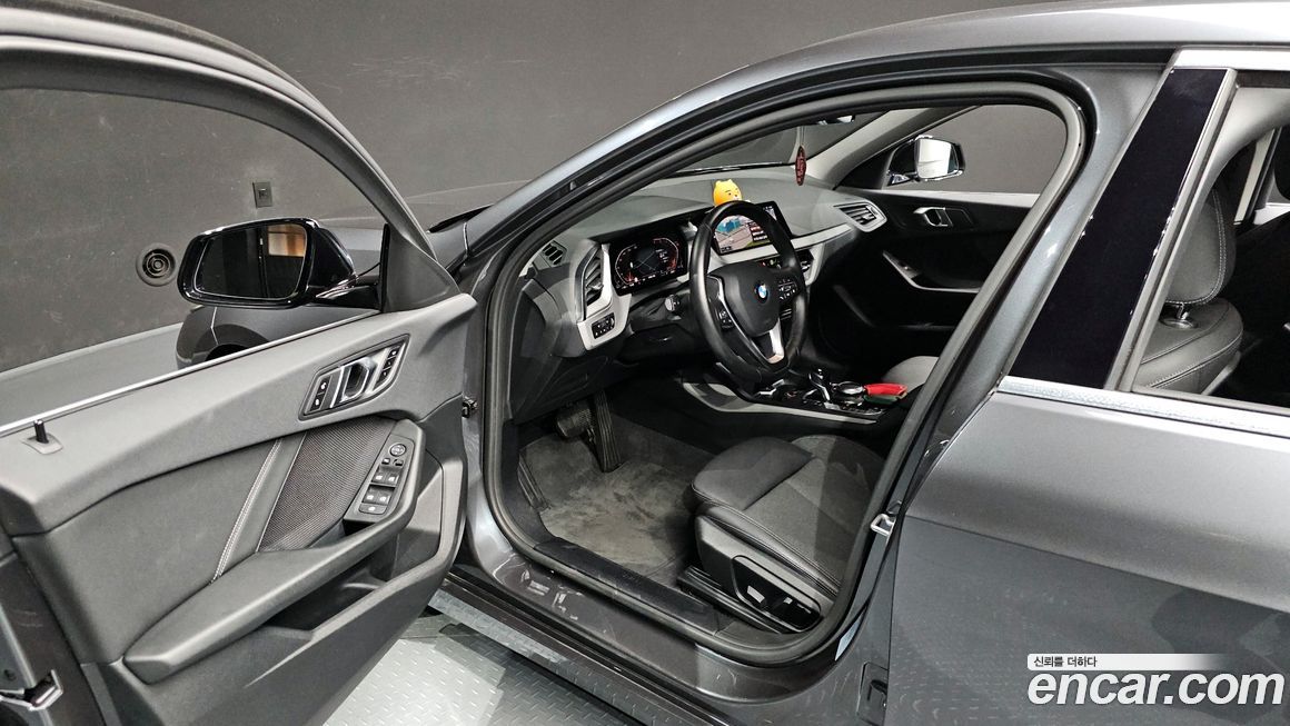 BMW 1-Series 2021