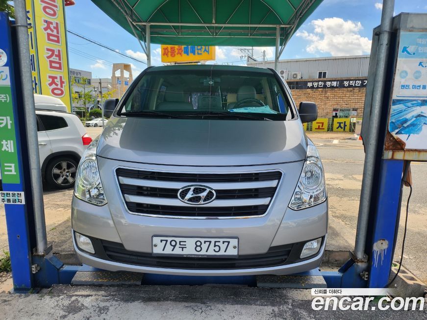Hyundai Starex 2018