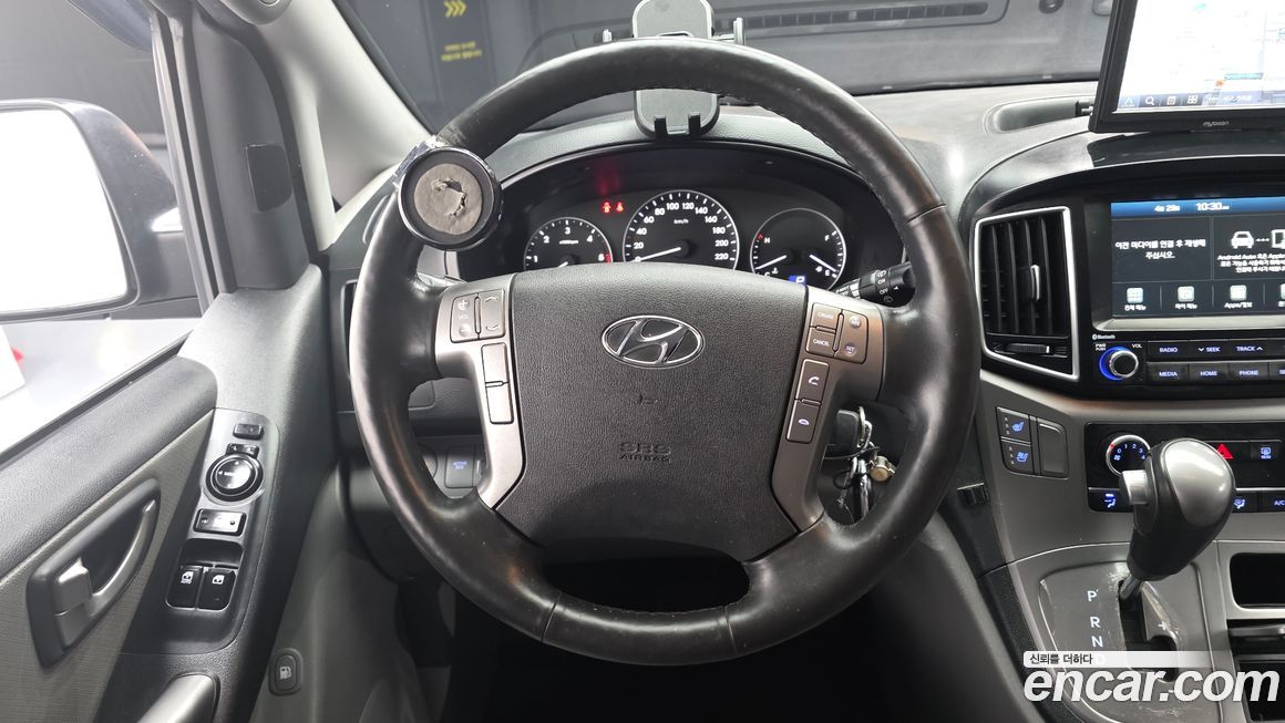 Hyundai Starex 2021