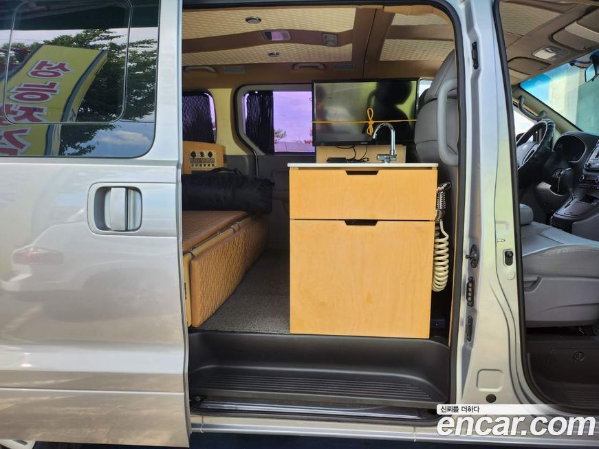 Hyundai Starex 2018