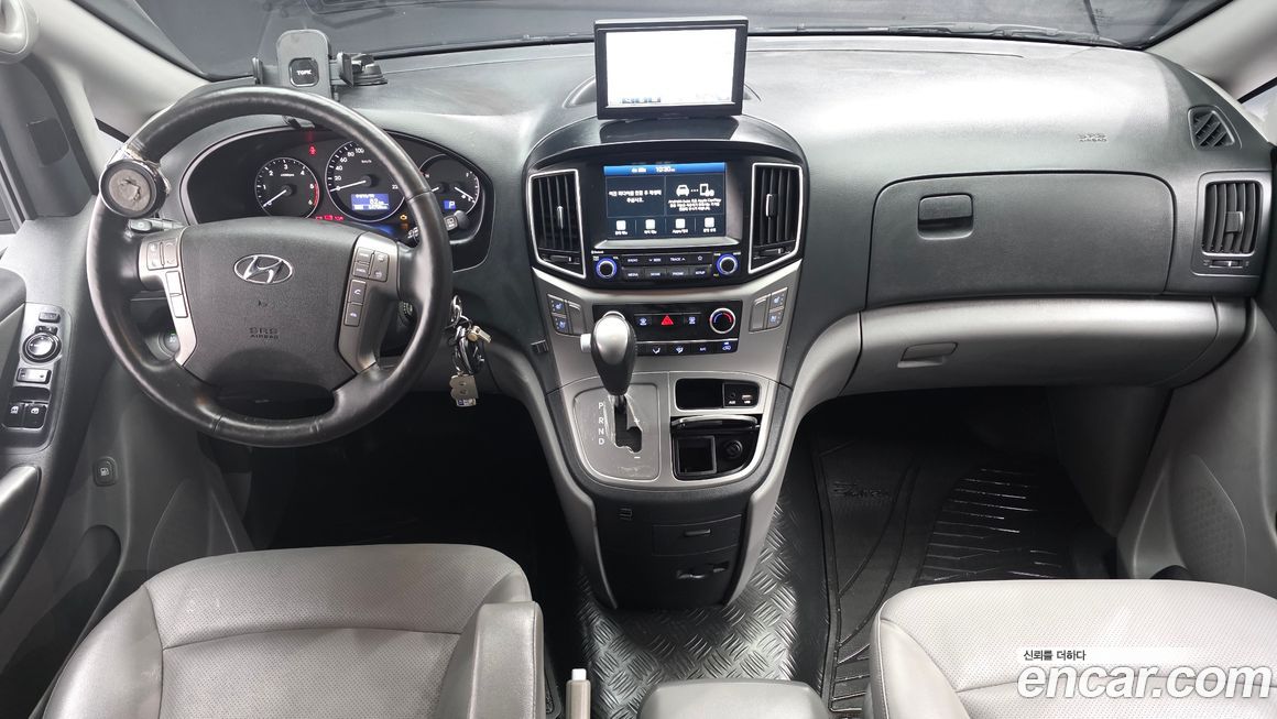 Hyundai Starex 2021