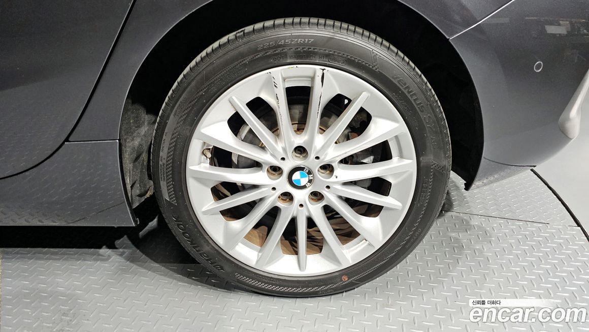 BMW 1-Series 2021