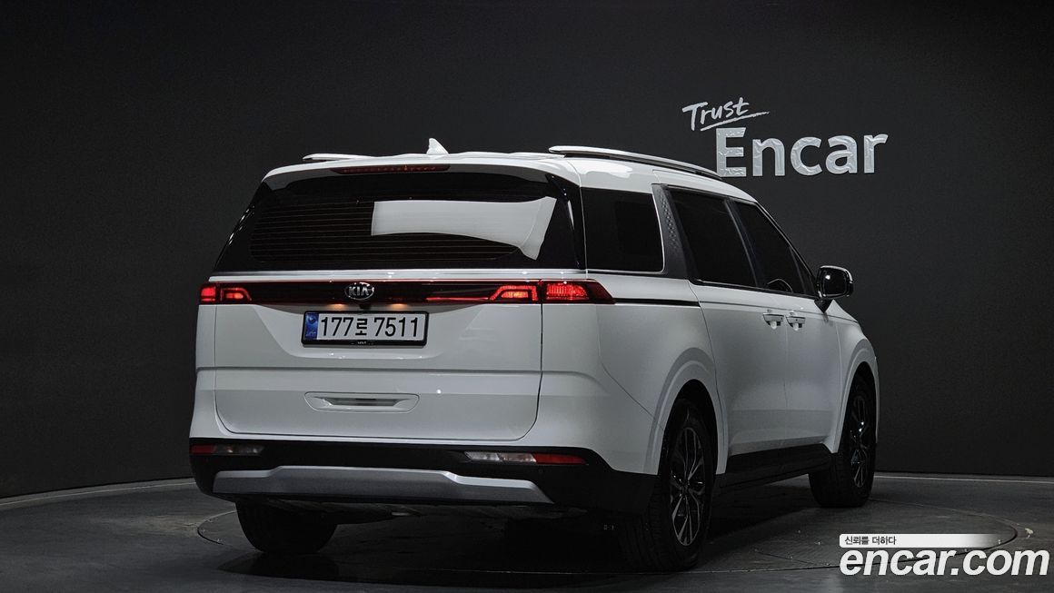 Kia Canival 2021