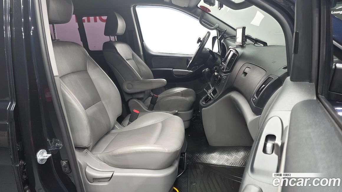 Hyundai Starex 2021