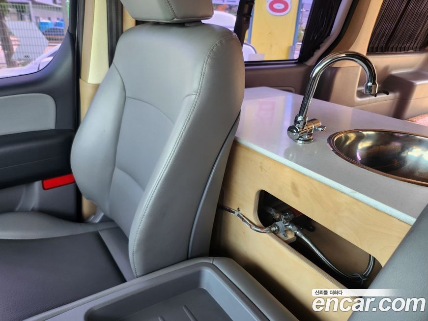Hyundai Starex 2018