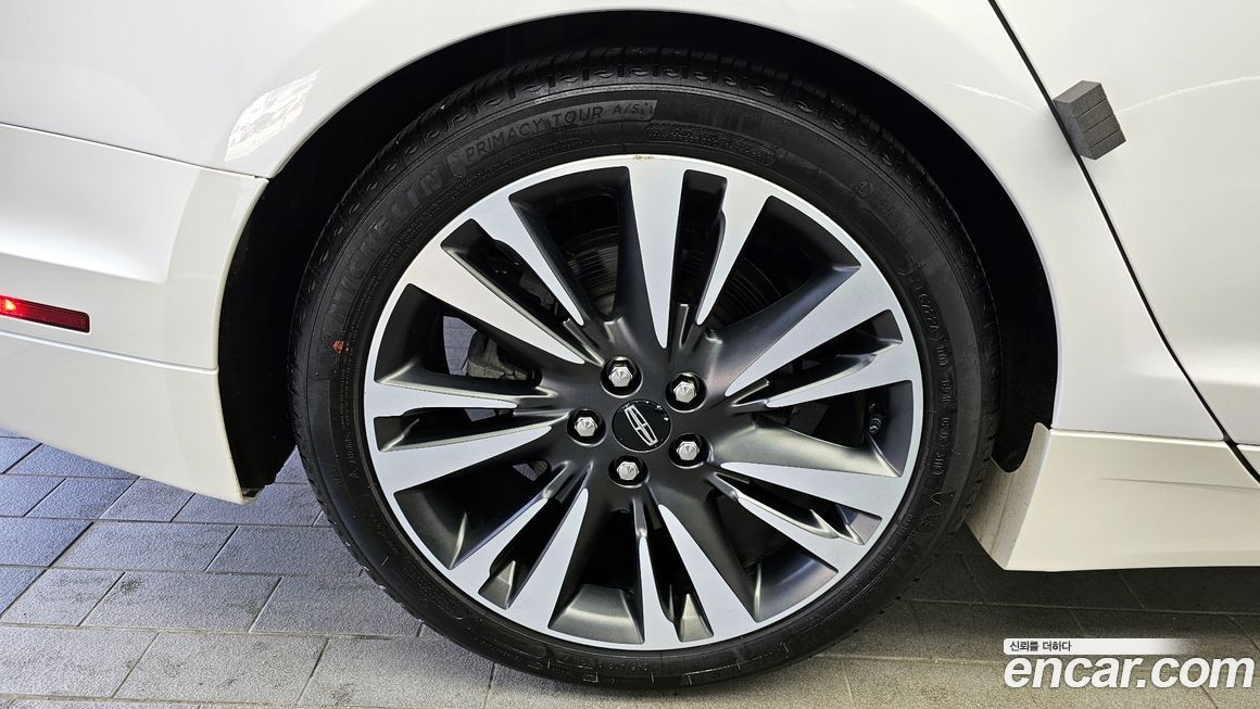 Lincoln MKZ 2019