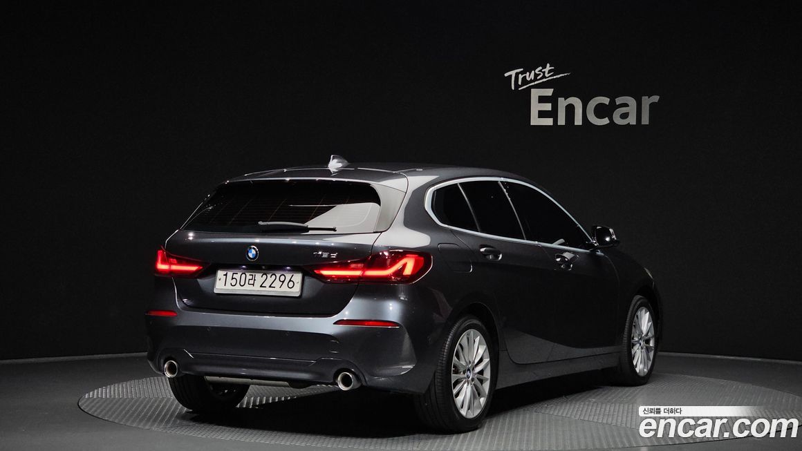 BMW 1-Series 2021