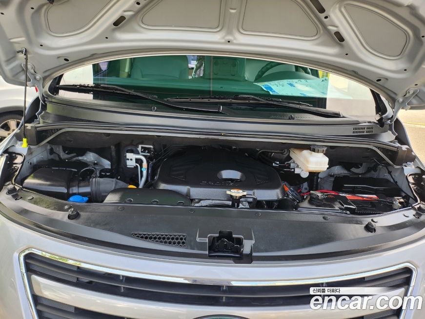 Hyundai Starex 2018