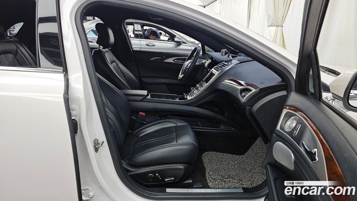 Lincoln MKZ 2019