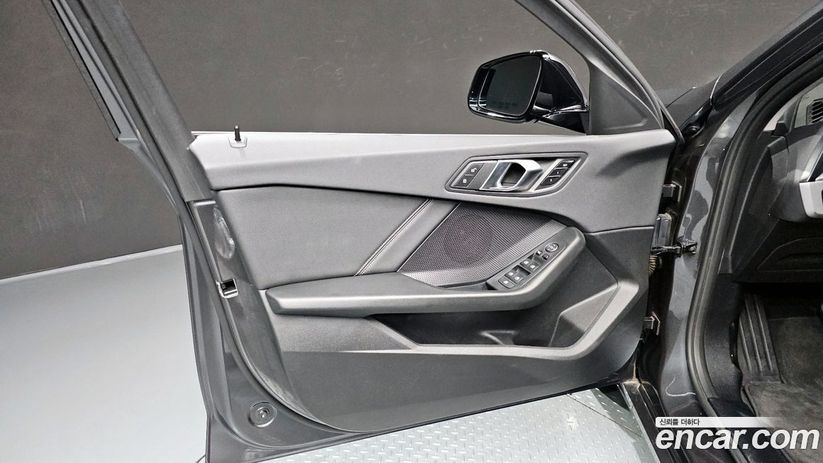 BMW 1-Series 2021